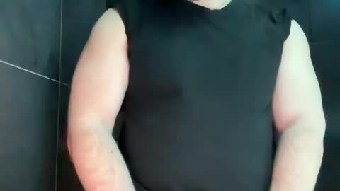 Snapshot of anton_smotri chatting on 04.14.26 anton_smotri online show from 04.14.26