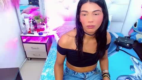 antonela_xx3 online show from 03.04.25
