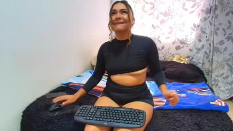 ANTONELLA WILLIAM  INDEPENDIENTE online show from 01.17.25