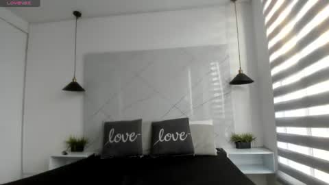 Snapshot of antonella__rouse chatting on 07.16.26 Antonella online show from 07.16.26