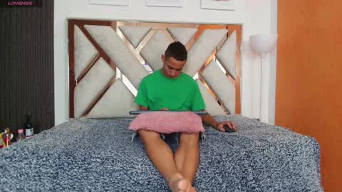 antonella_and_thiago_ online show from 11.20.25