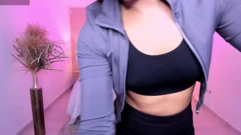  Antonella Grayy  online show from 10.20.25