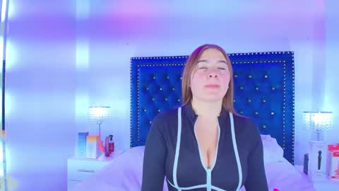 Snapshot of antonella_wiild chatting on 02.27.26 Antonella online show from 02.27.26