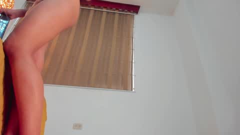 AntonellaHall  online show from 02.04.25