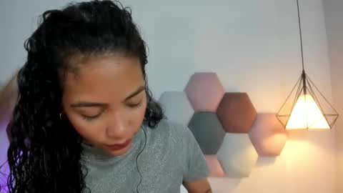 AntonellaHall  online show from 02.20.25