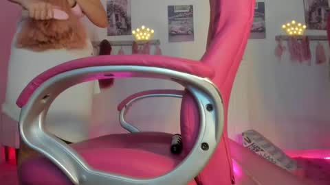 ANTONELLA online show from 02.07.25