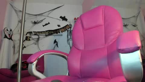 ANTONELLA online show from 10.25.25