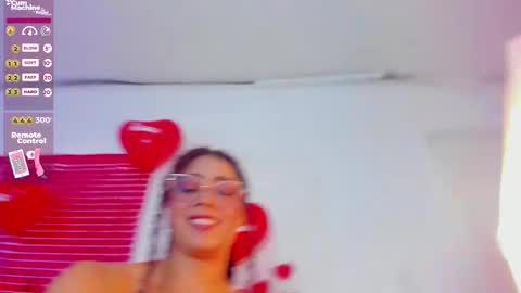 A N T O N E L L E  online show from 02.15.25