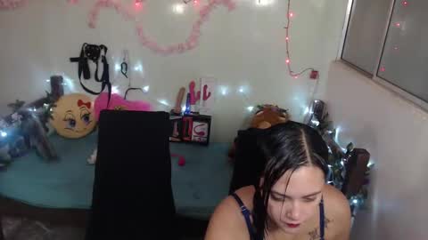 Antonia online show from 02.17.25