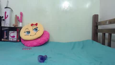 Antonia online show from 02.23.25