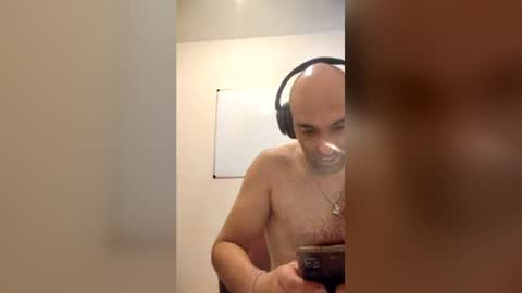 Snapshot of antonio3182b chatting on 07.18.26 antonio3182b online show from 07.18.26