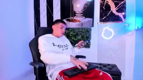 brendan and stiiven online show from 12.04.24