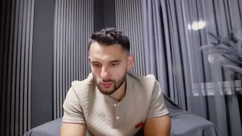 HI My name is Antonio online show from 09.21.25