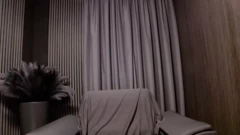 HI My name is Antonio online show from 12.21.25