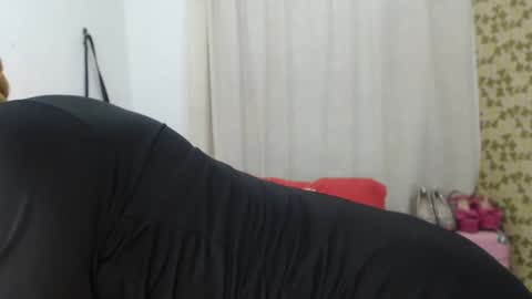 Snapshot of antony_2024 chatting on 02.17.25 karol y antony online show from 02.17.25