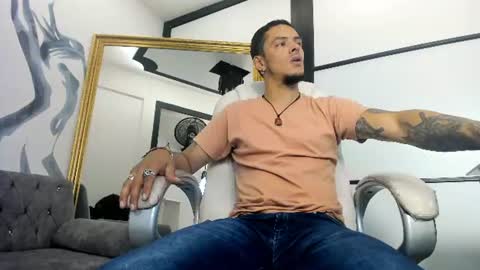 Snapshot of antonyevans_ chatting on 06.20.26 Antony online show from 06.20.26