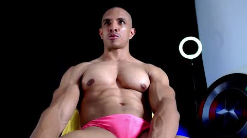 Instagram miguelangel1802  online show from 11.07.25