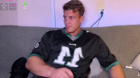 Snapshot of antray_misti chatting on 02.12.25 Adam 24 online show from 02.12.25