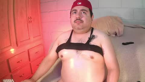 Snapshot of anuarfox chatting on 05.26.26 AnuarFox online show from 05.26.26