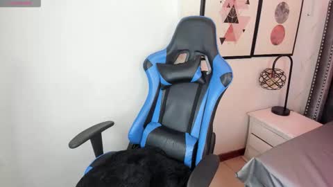 anya_belth online show from 11.20.25