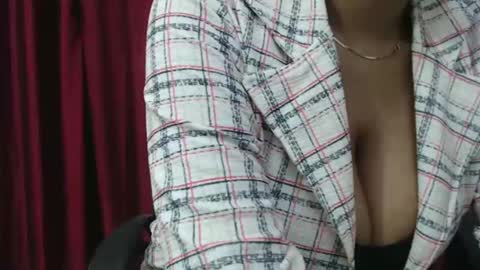 anya kapoor no face online show from 12.05.25