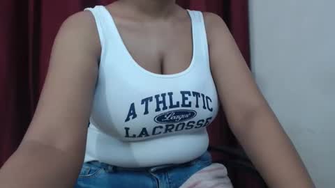 Snapshot of anya_kapoor chatting on 04.25.26 anya kapoor no face online show from 04.25.26