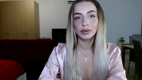 Snapshot of anyamurr chatting on 05.09.26 Anya online show from 05.09.26