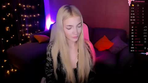 Anya online show from 10.10.25