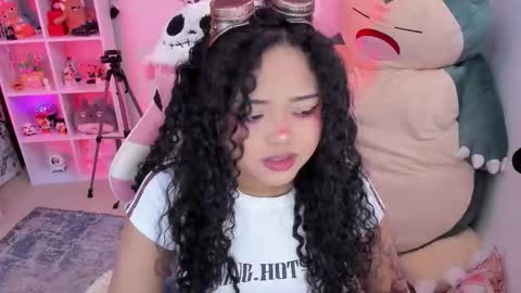 Any online show from 12.19.25