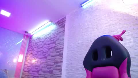 Anyela  online show from 02.11.25