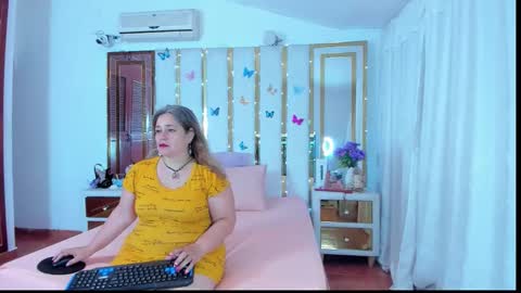 Anyela  online show from 09.15.25