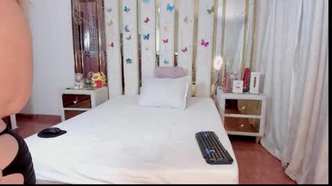 Snapshot of anyelamature chatting on 01.19.26 Anyela online show from 01.19.26