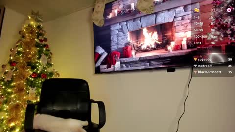 Snapshot of anyi_1 chatting on 12.08.24 Anyi Orion and Pyxis online show from 12.08.24