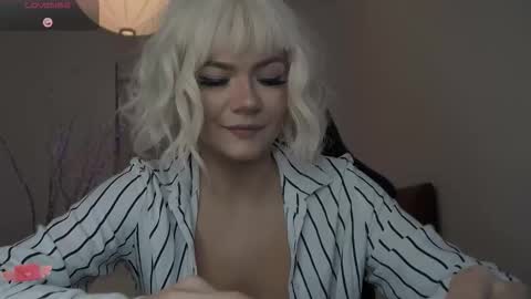 Snapshot of anykitty chatting on 11.28.25 Anykitty online show from 11.28.25