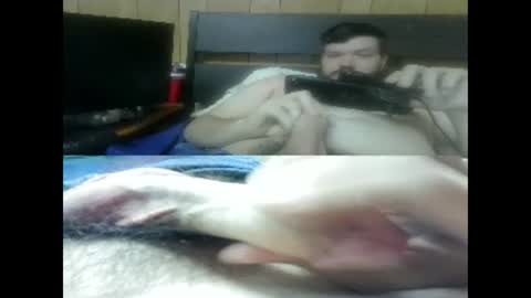 Snapshot of anythingbutordinary chatting on 12.16.25 anythingbutordinary online show from 12.16.25