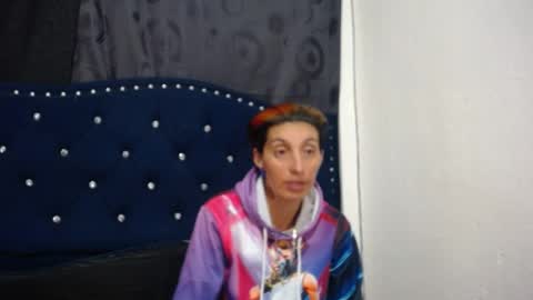 Snapshot of anyu_1306 chatting on 01.09.25 anyu online show from 01.09.25