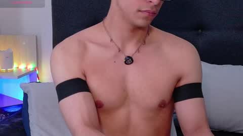 Snapshot of aodaboyy chatting on 05.10.26 aodaboy online show from 05.10.26