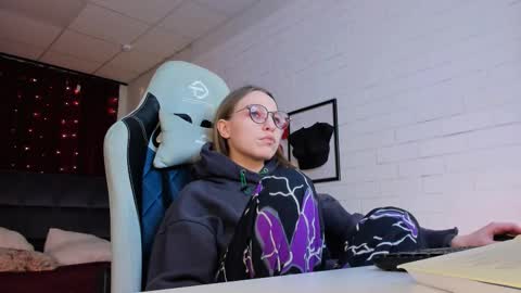 APHEX QUEEN online show from 02.10.25