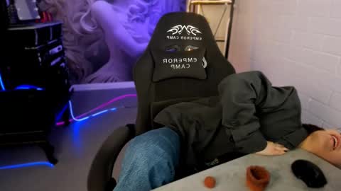 APHEX QUEEN online show from 02.27.25