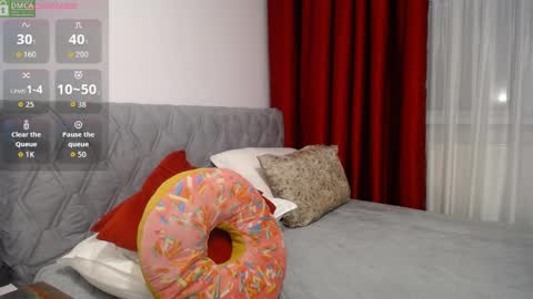 Sarah online show from 04.11.26