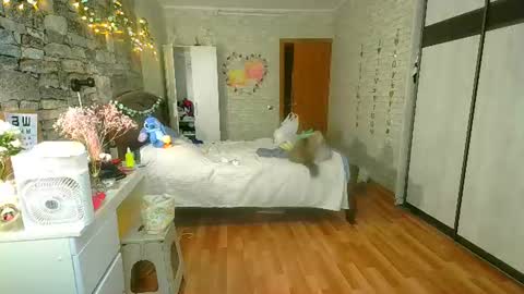 Snapshot of aphrodite_wow_ chatting on 06.18.26 Aphrodite online show from 06.18.26