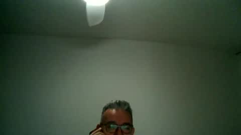 Snapshot of apixaba chatting on 01.01.25 furry bear online show from 01.01.25