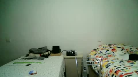 Snapshot of apixaba chatting on 01.04.25 furry bear online show from 01.04.25