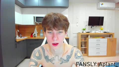 Snapshot of aplant_ chatting on 03.28.26 aplant_ online show from 03.28.26
