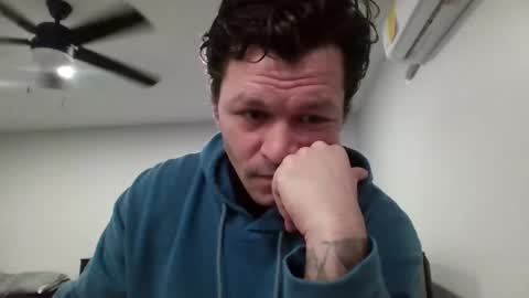 Snapshot of apocalypse_cream chatting on 02.21.26 apocalypse_cream online show from 02.21.26