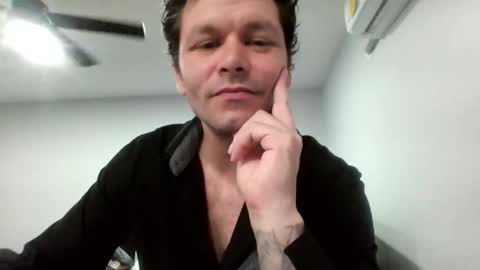 Snapshot of apocalypse_cream chatting on 02.23.26 apocalypse_cream online show from 02.23.26