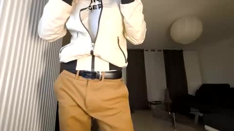 Snapshot of apollonfitx_69 chatting on 01.22.25 apollonfitx_69 online show from 01.22.25