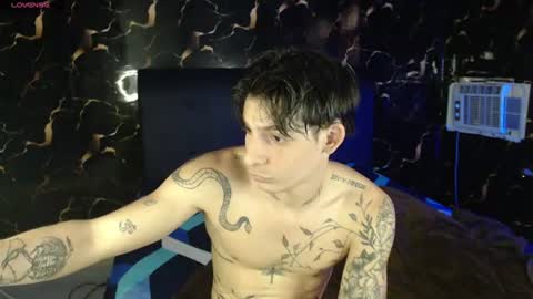 Snapshot of apolo01_ chatting on 06.15.26 Apolo online show from 06.15.26