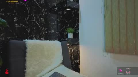 Snapshot of apolo_lux1 chatting on 01.16.26 Apolo Lux online show from 01.16.26