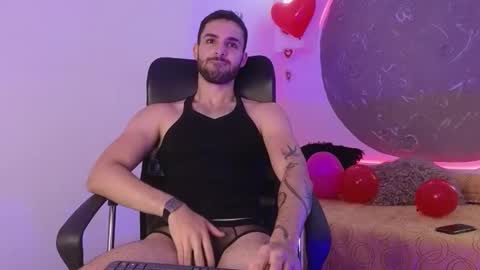 Snapshot of apolo_lux1 chatting on 02.14.26 Apolo Lux online show from 02.14.26